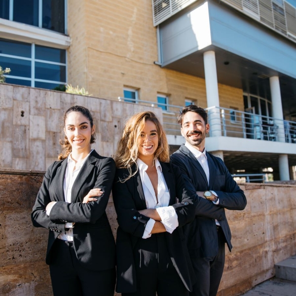 4 Top Tips for Becoming a Show-Stopping Realtor