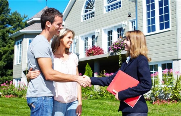 Are foreign investors hurting Canadian homebuyers