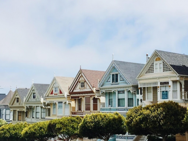 5 Reasons Why You Should Hire a Property Manager