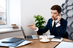 Why Real Estate Agents Should Use a Business Phone System