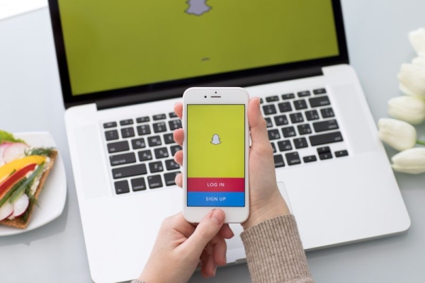 How to Use Snapchat for Business: A Complete Beginner’s Guide