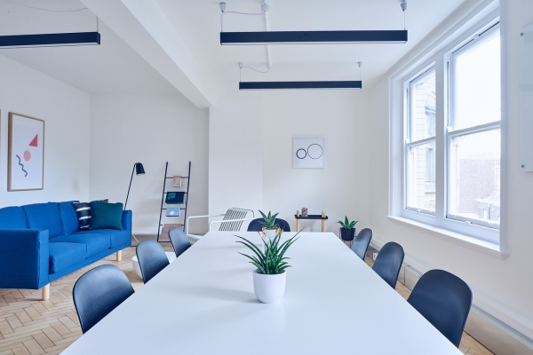 Why The Seating Arrangement At HOA Meetings Is So Important