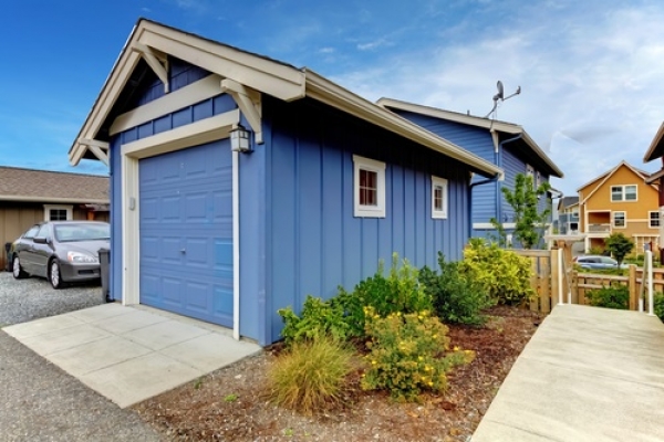Five Benefits of a Detached Garage
