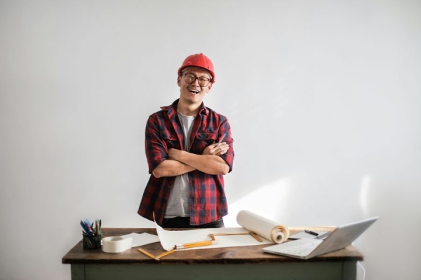 What to Consider When Hiring a Contractor for Your Home Restoration