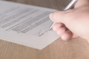 Step-by-Step Guide on How to Lease Your Property Legally
