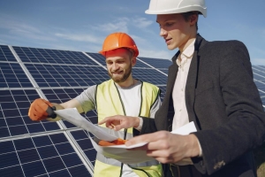 How to Find the Right Solar Expert for Your Home or Business