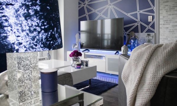 Blue is the New Black: 5 Royal Tips When Choosing a Pop of Color