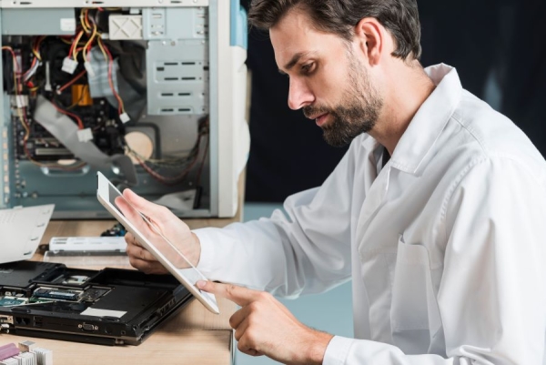 Maximizing ROI with Advanced Asset Management and Maintenance Software