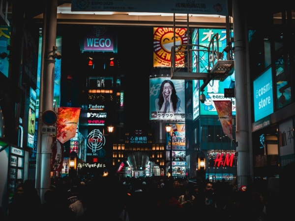 Enhancing Real Estate Marketing with Innovative Digital Displays