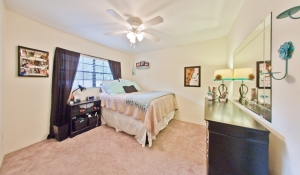Center Court Apartments