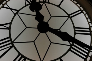 Negotiating Tip 104: Timing For A Discount