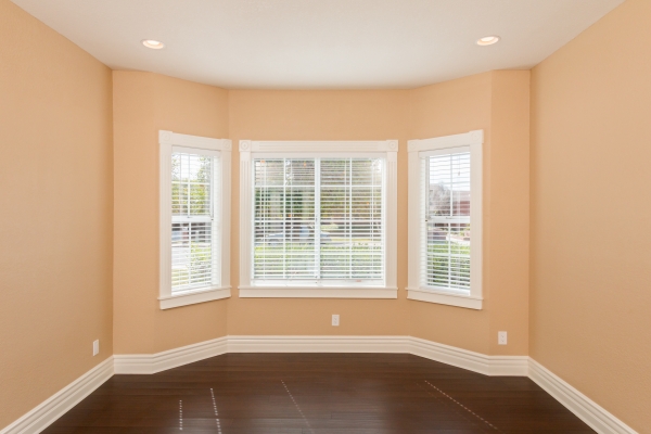 Apartment with too much vis-à-vis : how to remedy it ?