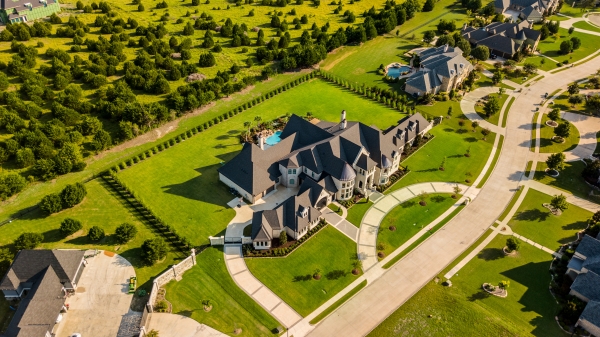 5 Ways Your Backyard Can Increase The Real Estate Value Of Your House