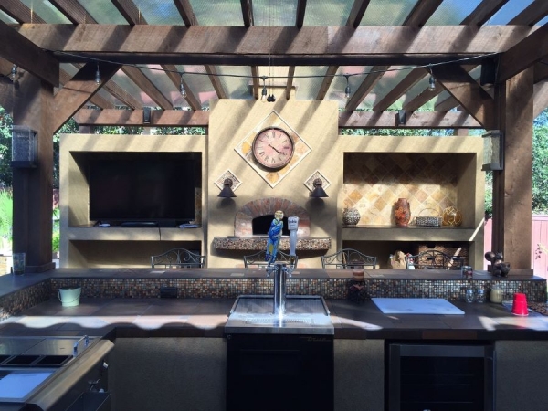 3 Reasons to Consider Getting a Pergola for Your Property