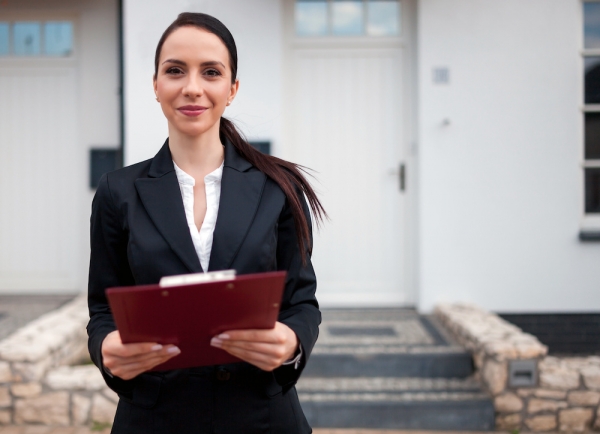 4 Tips To Thrive As A Newbie Real Estate Agent