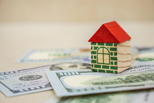 How Currency Devaluation Creates a Real Estate Boom
