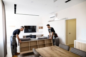 8 Ways Professional Movers Ensure A Hassle-Free Local Move
