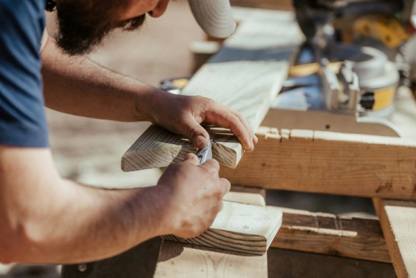 How to Choose the Right Contractor for Home Projects