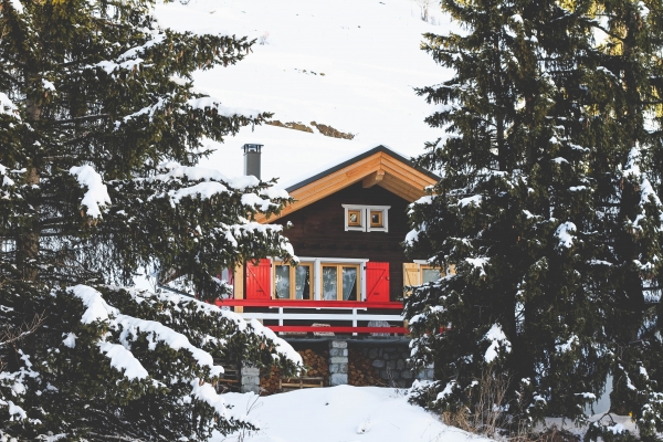 8 Easy Tips to Reduce Your Electricity Bill This Winter
