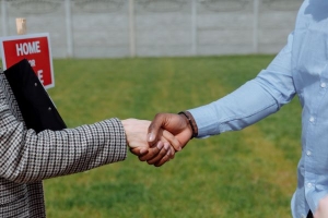 Navigating Your First Home Purchase in California