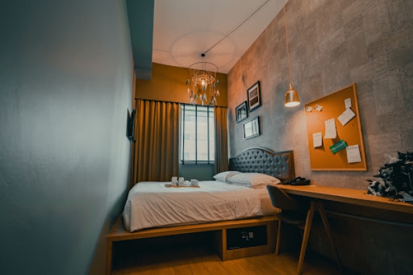 Expert Tips for Decorating a Small Bedroom