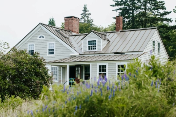Real Estate Value Boosted by a New Roof Installation