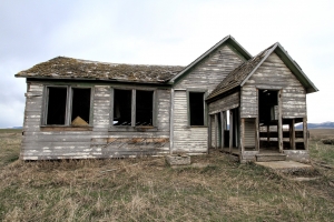 Thinking of Buying an Older Home? Here Are Some Things to Keep in Mind