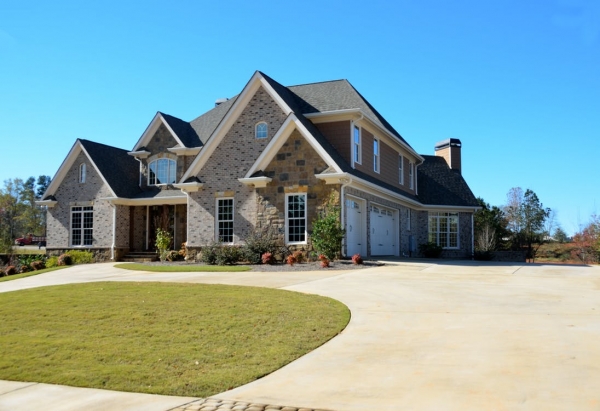 Not Ready for Total Commitment? How to Be a Passive Investor in Real Estate