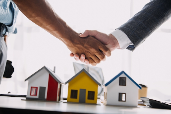 Why Working with a Local Home Buyer in the MSP Area is a Smart Choice