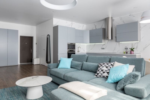 4 Tips on Using Light to Define Zones in Studio Apartments