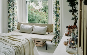 Five Brilliant Ways to Give Spring Feel to Your Bedroom