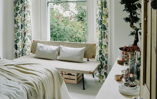 Five Brilliant Ways to Give Spring Feel to Your Bedroom