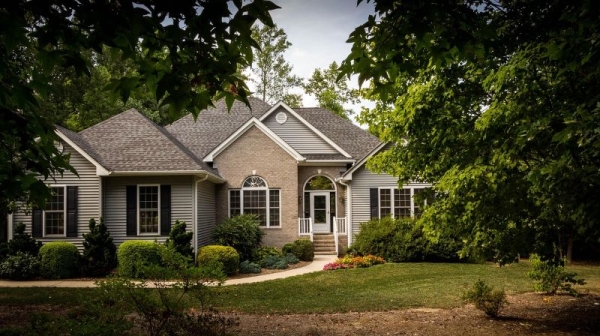 Simple Outdoor Upgrades That Add Value to Your Home Year-Round
