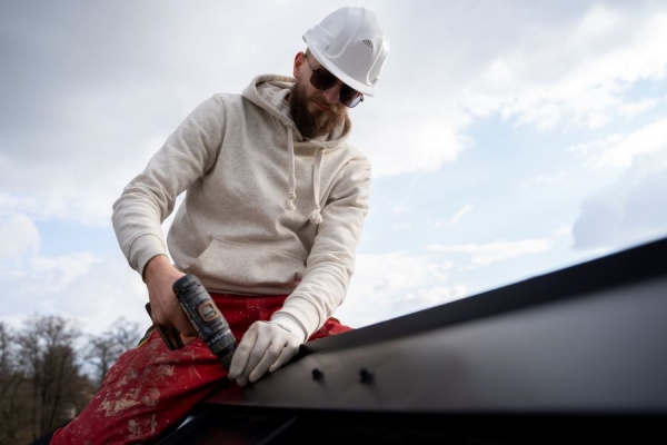 Maximizing Your Home's Value With Professional Roofing Repair Services