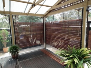 Cafe style clear blinds