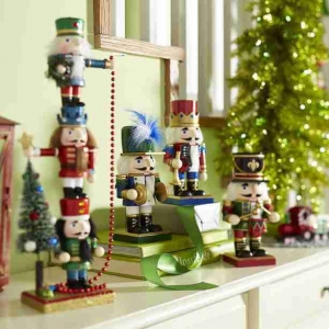 Sell Your Homes During the Holidays with These Styling Tips