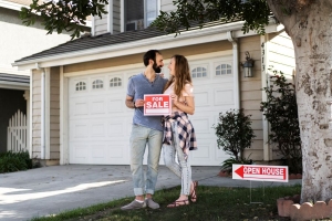 Maximize Your Property's Exposure: Guide to Marketing Your Property Online and Offline