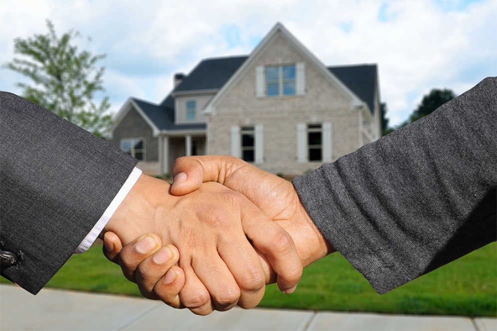 Abstract of Title vs Title Insurance