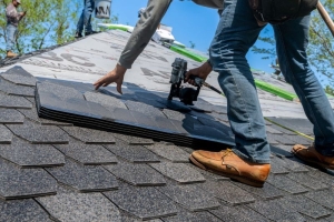 Asphalt Roofs: The Lowdown on Policy and Insurance Changes in the US