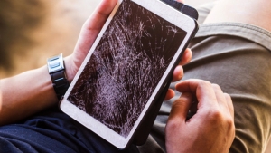 How to Properly Recycle a Broken Tablet?