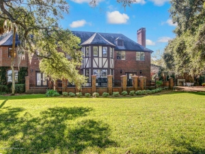 Jacksonville FL Historic Homes for sale- Learn to attract more potential buyers to your Jacksonville FL historic home for sale.