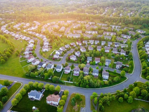 Things to Know Before Buying a Home in a Master-Planned Community