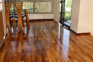 What to Consider When Choosing Wood Floors and Floor Covering