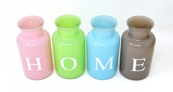 How to Pack Glass Vases for Moving