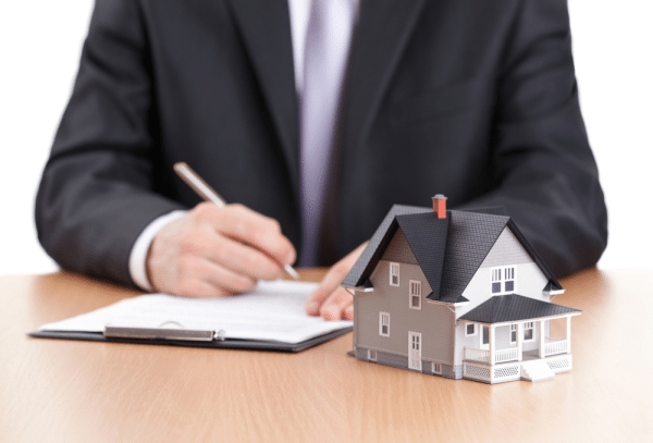 Top 16 Tips to Market Real Estate Business