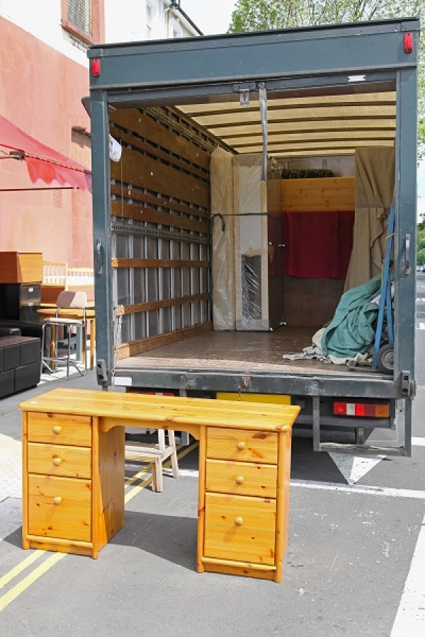 The Smartest Method of Loading a Moving Truck