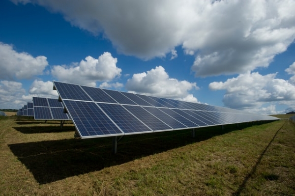 5 Reasons why you should invest in Solar Panels?