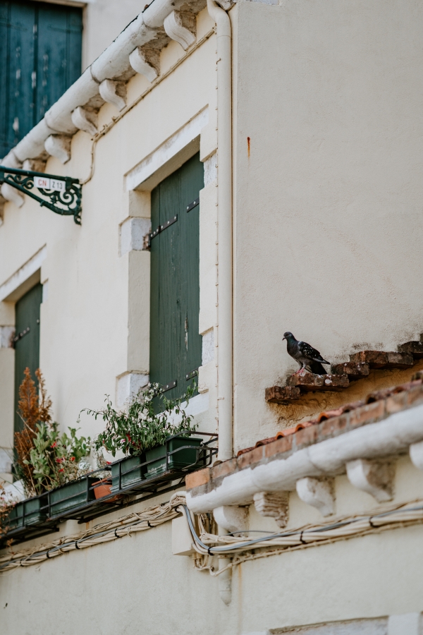 How to Repair Leaking Rain Gutters