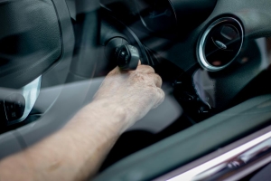 Why You Should Have an Emergency Auto Locksmith Contact Ready