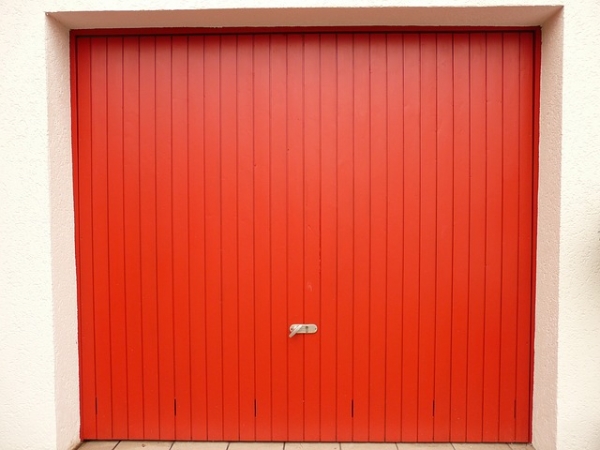 How to Adjust a Garage Door Gap